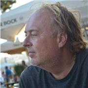 Vorrei proporre la mia candidatura per l'annuncio relativo all'insegnamento italiano per stranieri